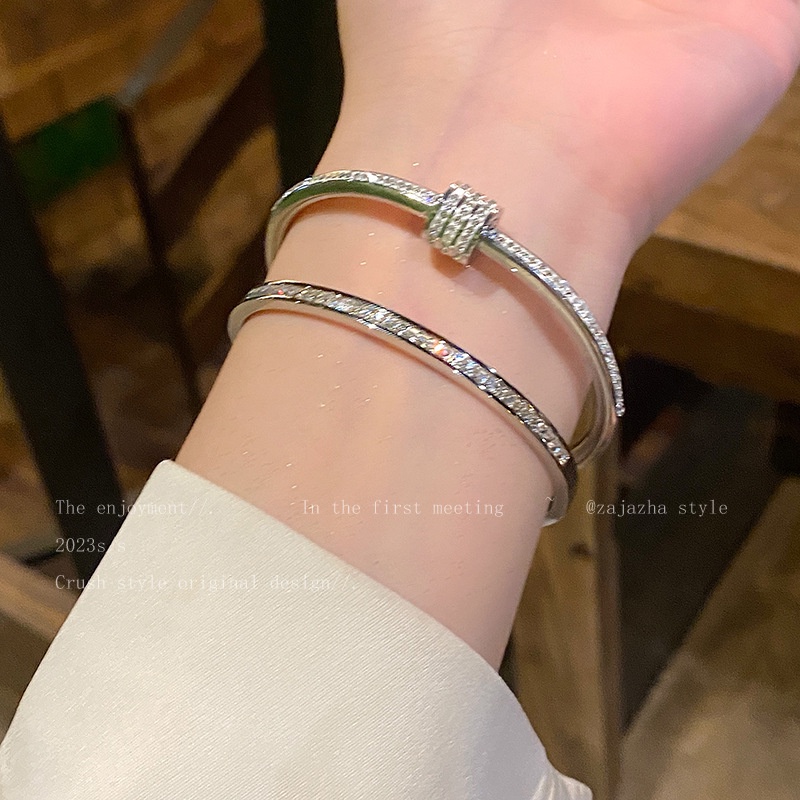 A sky Vòng Đeo Tay Bằng Thép Titan Đính Đá zircon Nhỏ Nhẹ Cao Cấp Dễ Phối Đồ Không Phai Màu Cho Nữ