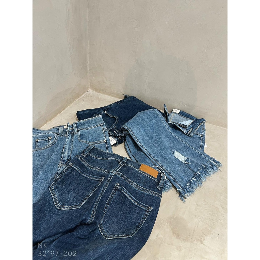 Quần je.an ba.ss rách eh45.3