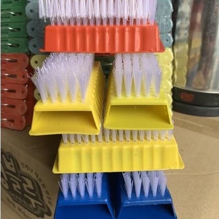 Bàn chải cước chà đồ, Bàn chải giặt quần áo ,giầy dép, bàn chải cầm tay nhiều màu giá rẻ