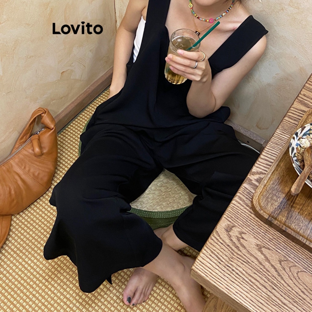 Áo liền quần Lovito phối túi màu trơn phong cách thường ngày dành cho nữ LNE31238 (Đen)