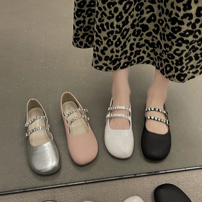 One more shoes⭐Giày Da Mũi Tròn Màu Trơn Đính Đá Phong Cách Hàn Quốc Cho Nữ