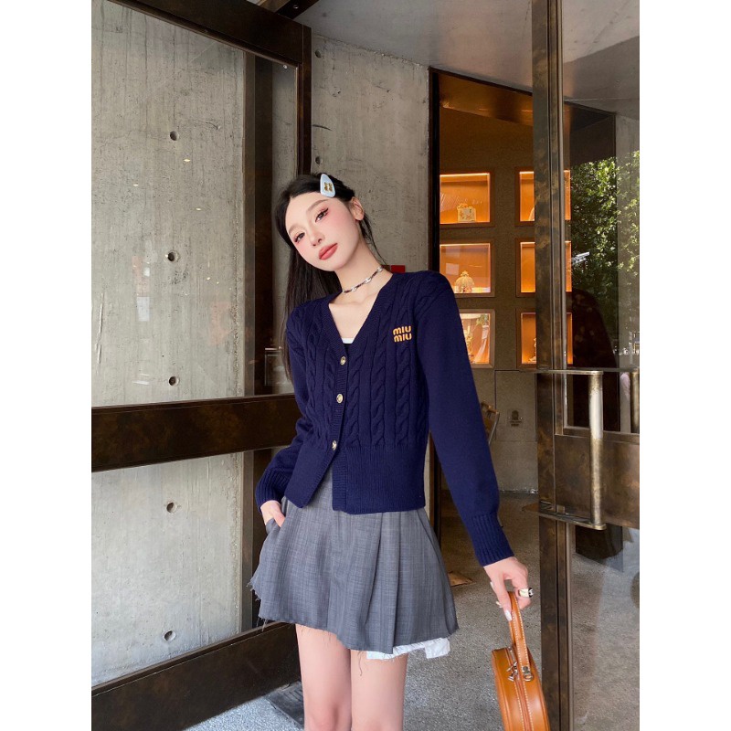 Áo Khoác cardigan Thêu Họa Tiết Xinh Xắn Theo Phong Cách Thu Đông 23ss