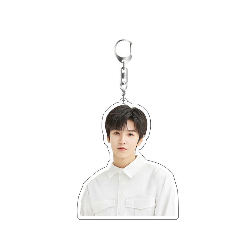 Sẵn Móc khoá 2 mặt hình Trần Triết Viễn