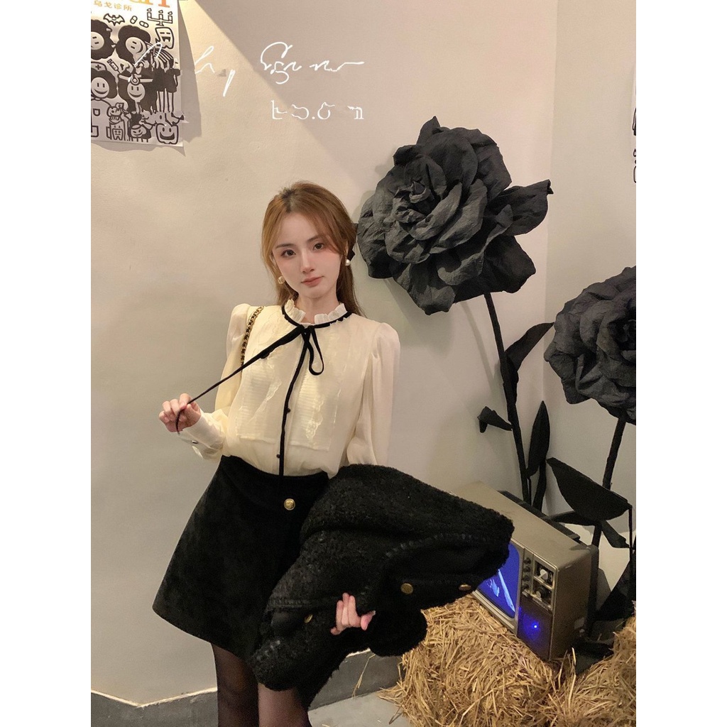 Áo Sơ Mi Tay Dài Phối Ren Phong Cách Pháp Thanh Lịch Cho Nữ