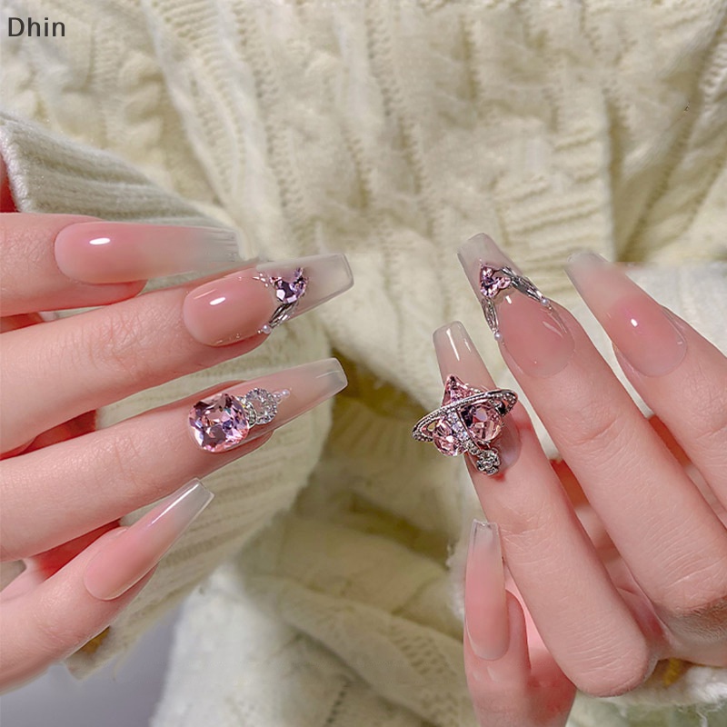 Bộ 5 Phụ Kiện Trang Trí Móng Tay Hình Trái Tim / Hành Tinh 3d Bằng Hợp Kim