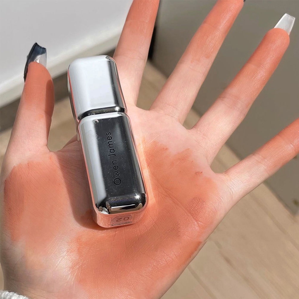 Son Kem Màu Nhung Lì Vỏ Màu Bạc Thương Hiệu owenjames