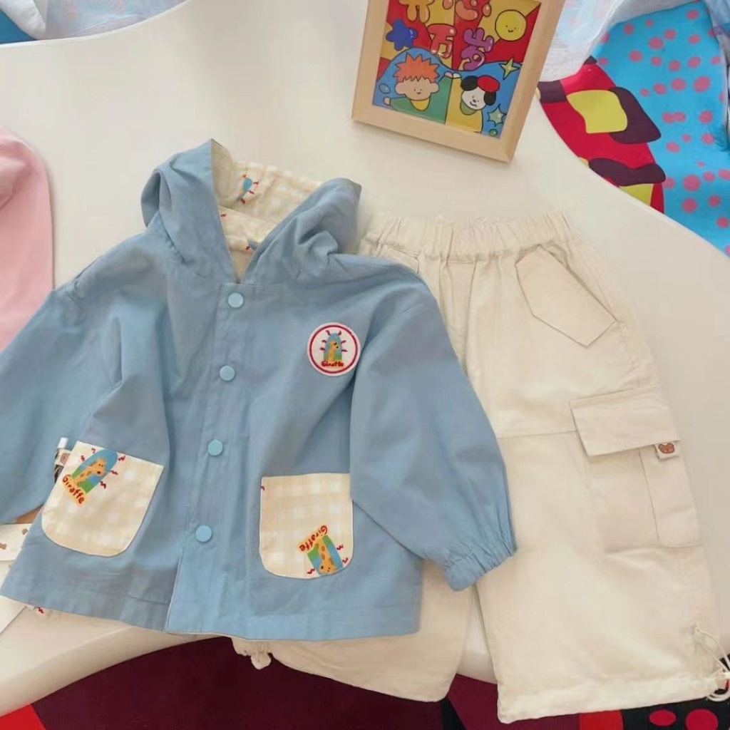 Áo Khoác Gió Hai Mặt Có Mũ Trùm In Hình Dễ Thương Thời Trang Mùa Thu 2023 Cho Bé Gái