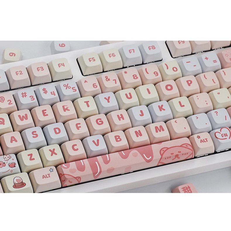 Bàn Phím Cơ 133 Phím Họa Tiết Trái Dâu Dễ Thương Bắt Mắt