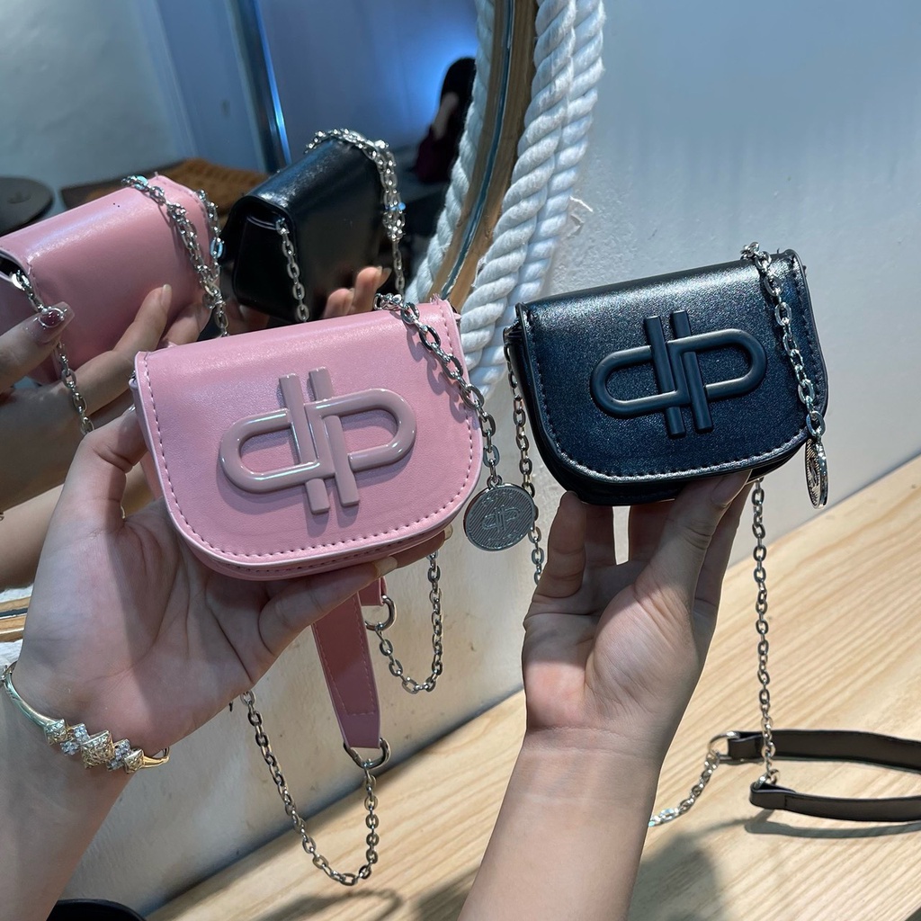 Túi xách nữ mini đeo chéo Petro size 10cm dây xích phối đồng xu xinh xắn dễ thương Eva Bag
