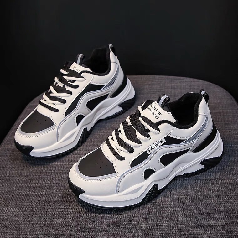 Giày Thể Thao Nữ Độn Đế ARUKI Cao Cấp - C552