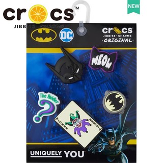 Set 5 móc khóa giày crocs batman tiện dụng