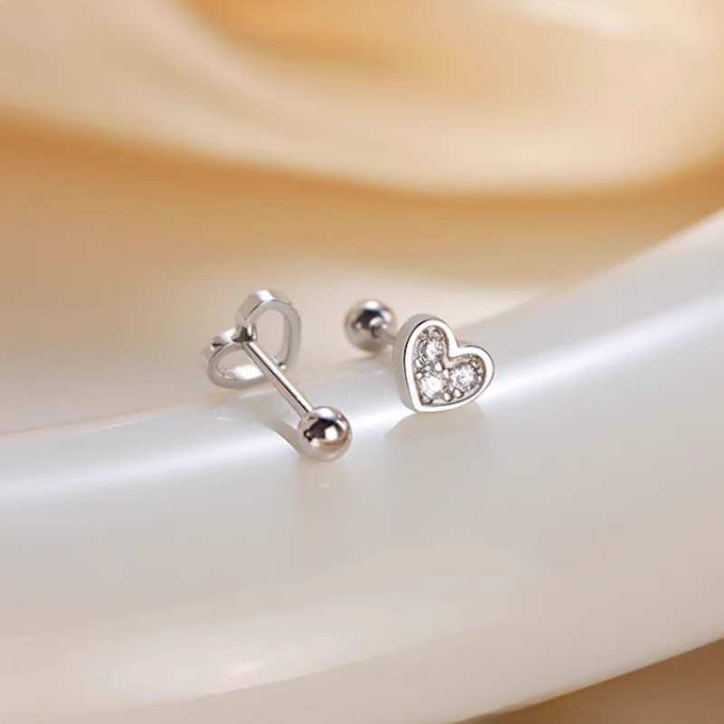 We flower Set 2 Bông Tai Mạ Bạc 925 Hình Trái Tim Đính Đá Thời Trang Cho Nữ