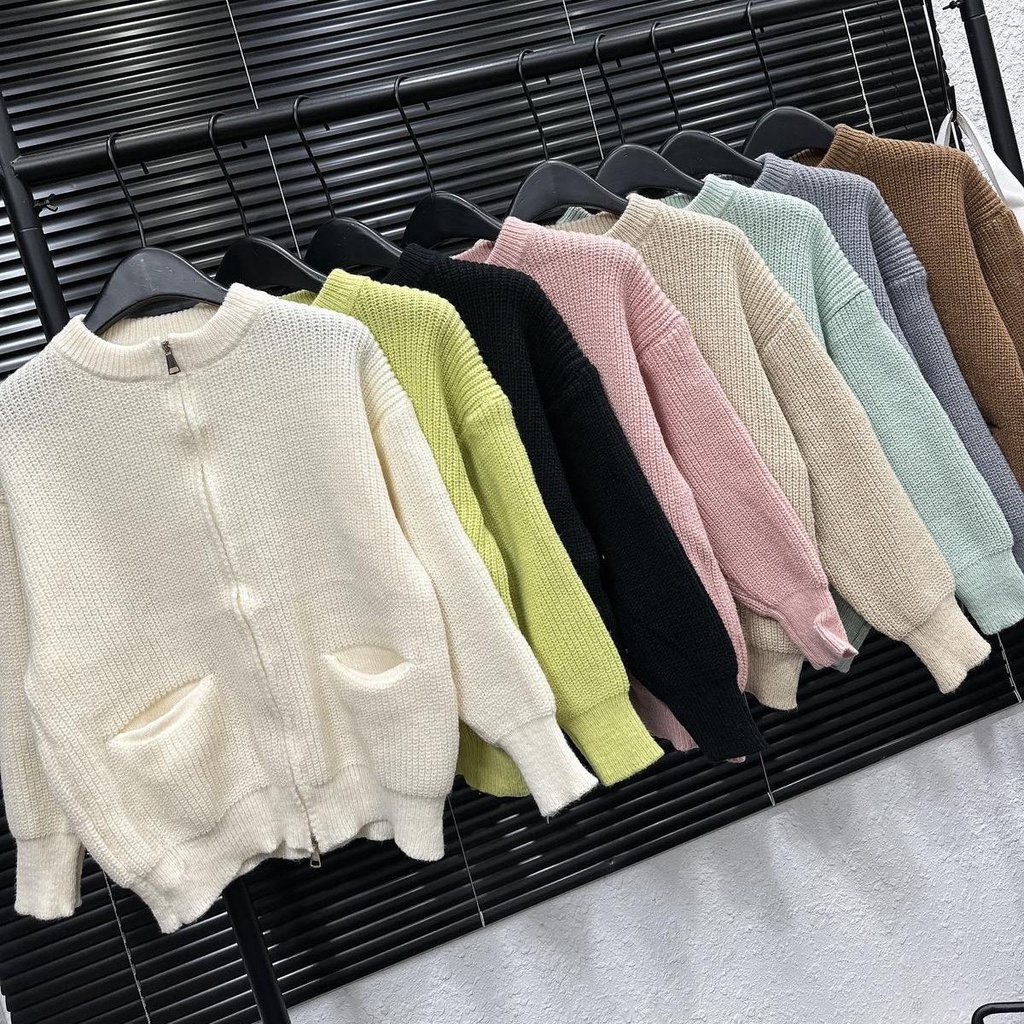 Áo khoác len trơn kéo khoá xẻ 2 chiều chất len dệt kim dày Vivienne