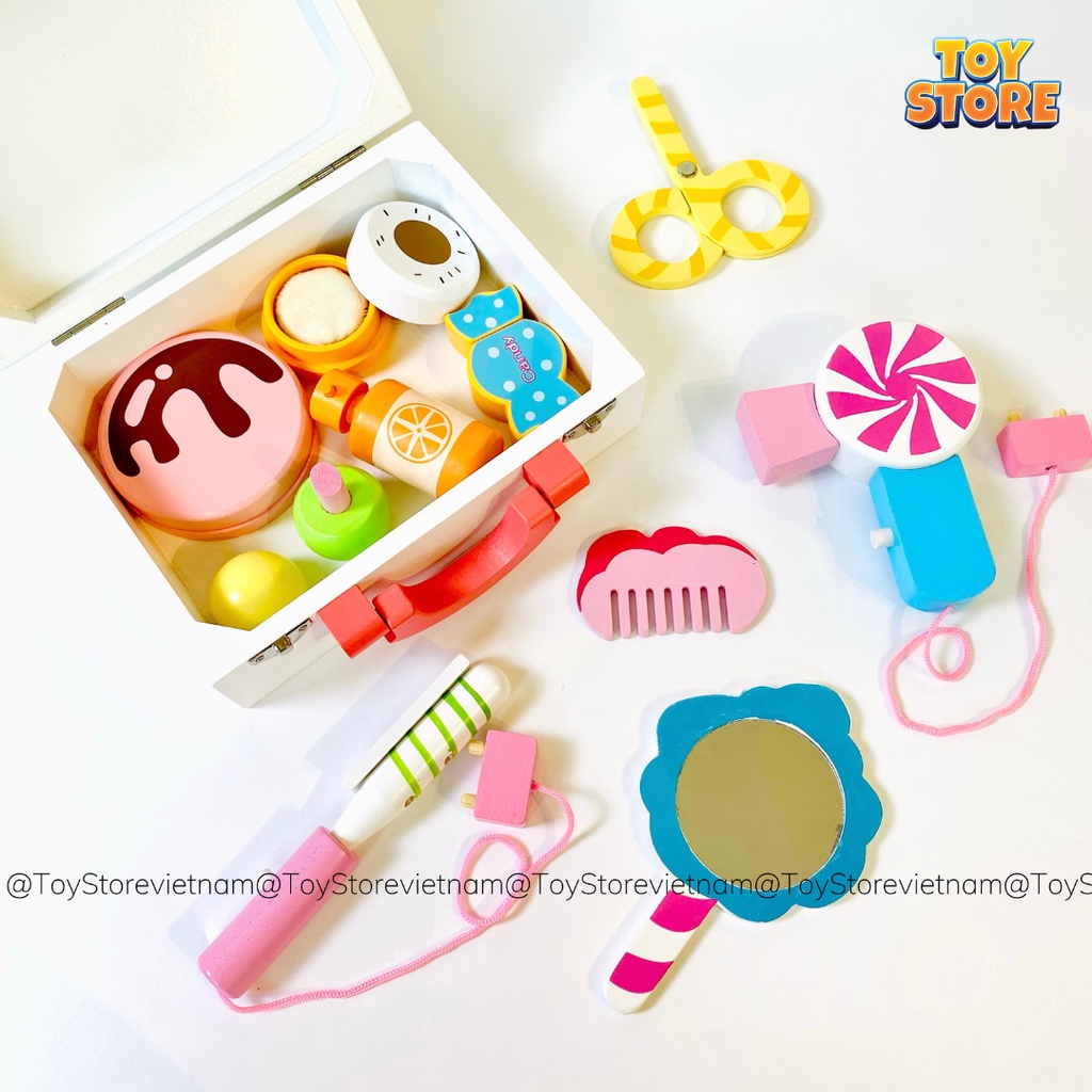 Bộ đồ chơi túi trang điểm gỗ FUDAER hoạ tiết dâu tây cho bé