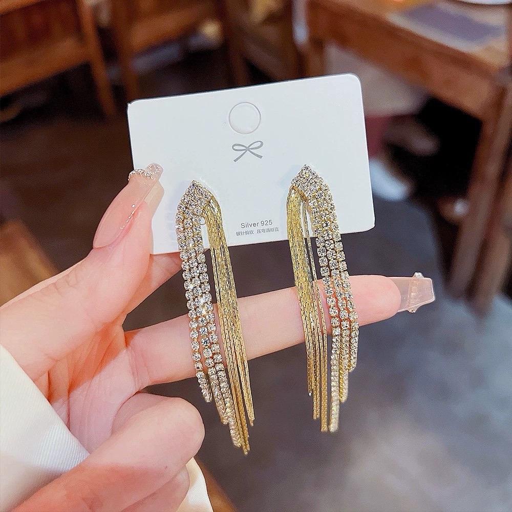 Bông tai tua rua thả dài sang chảnh , khuyên tai phong cách hàn quốc