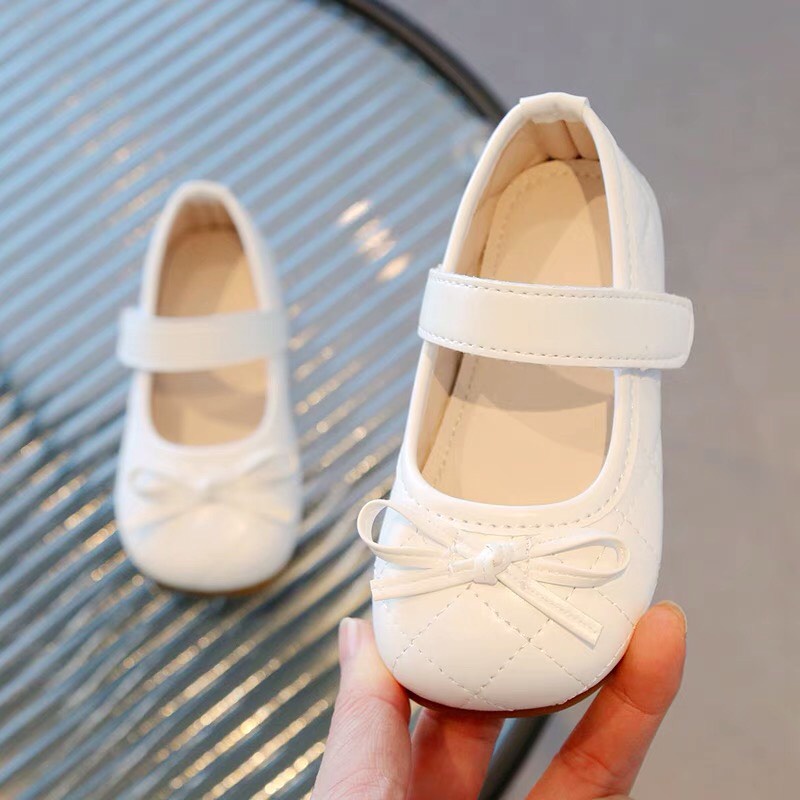 Giầy búp bê đính nơ có quai dán cho bé gái -Giày công chúa chần trám cho bé gái da mềm êm chân MG baby fullbox mã v712
