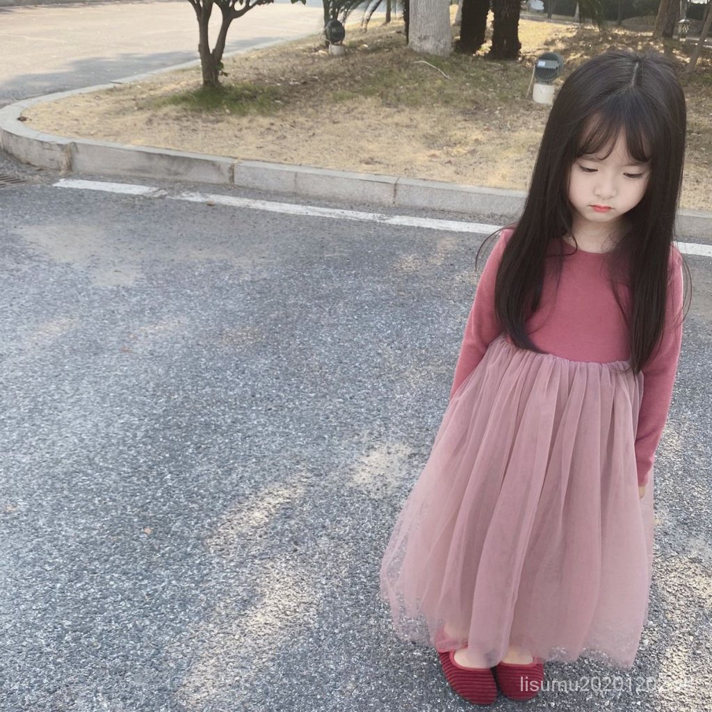 Đầm Công Chúa Vải Nhung Tay Phồng Phong Cách Úc Thời Trang Xuân Thu Cho Bé Gái