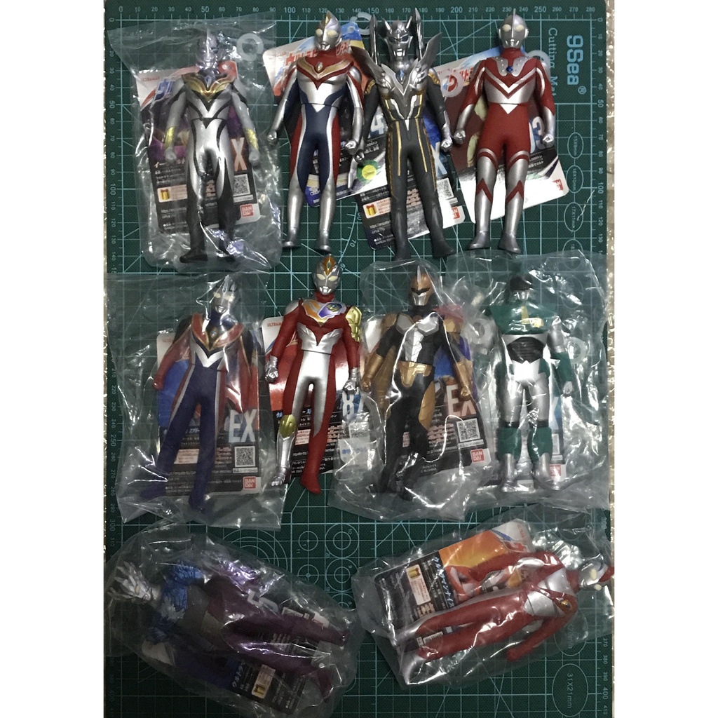 Bandai Bộ 500 Thẻ Bài ultraman Phiên Bản Nhật Bản 13cm 13cm