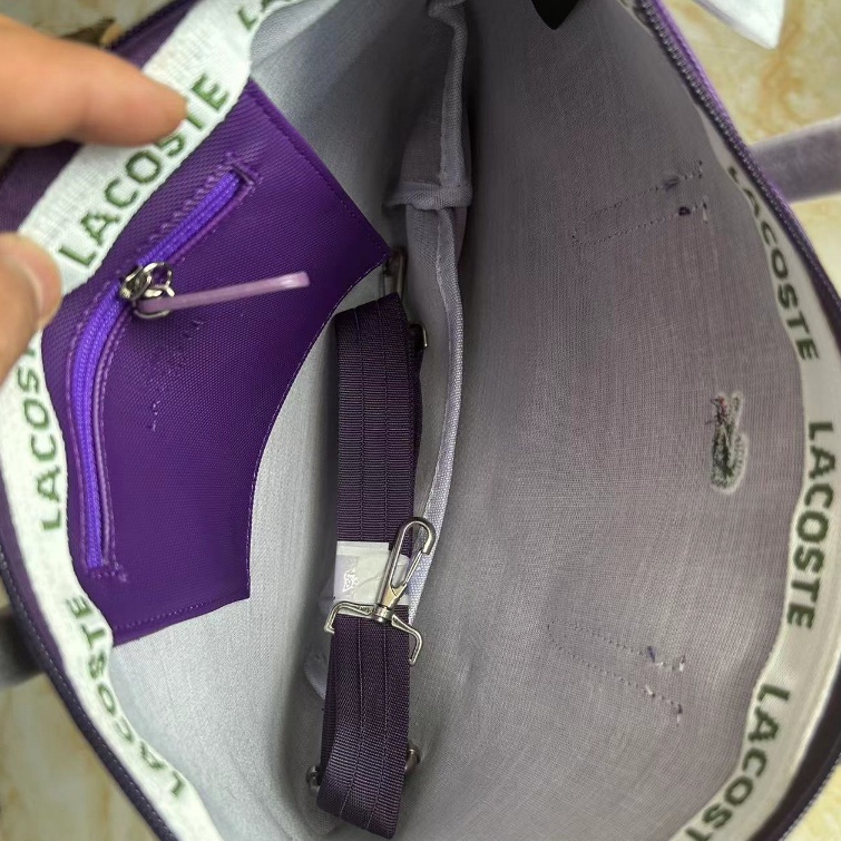 Lacoste Túi tote Giả Da Cá Sấu nf2037po