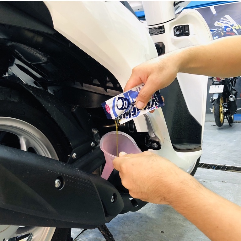 Súc Động Cơ Xado Vitaflush Gói 20ml, Làm Sạch Mặt Động Cơ, Loại Bỏ Cặn Carbon, Chống Mài Mòn Động Cơ