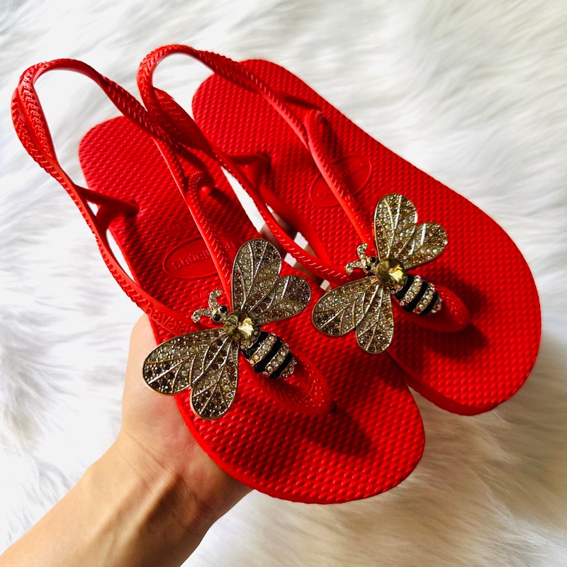 Dép xốp Thái, dép Sandal kẹp nữ đính Charm ong chúa siêu hot , dép đi biển