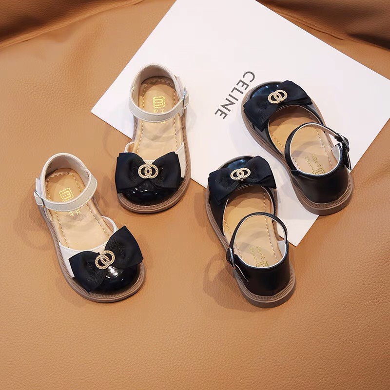 Sandal bít mũi đính nơ gắn 2 vòng tròn xinh xắn cho bé gái - Dép quai hậu công chúa phong cách cổ điển cho bé v783