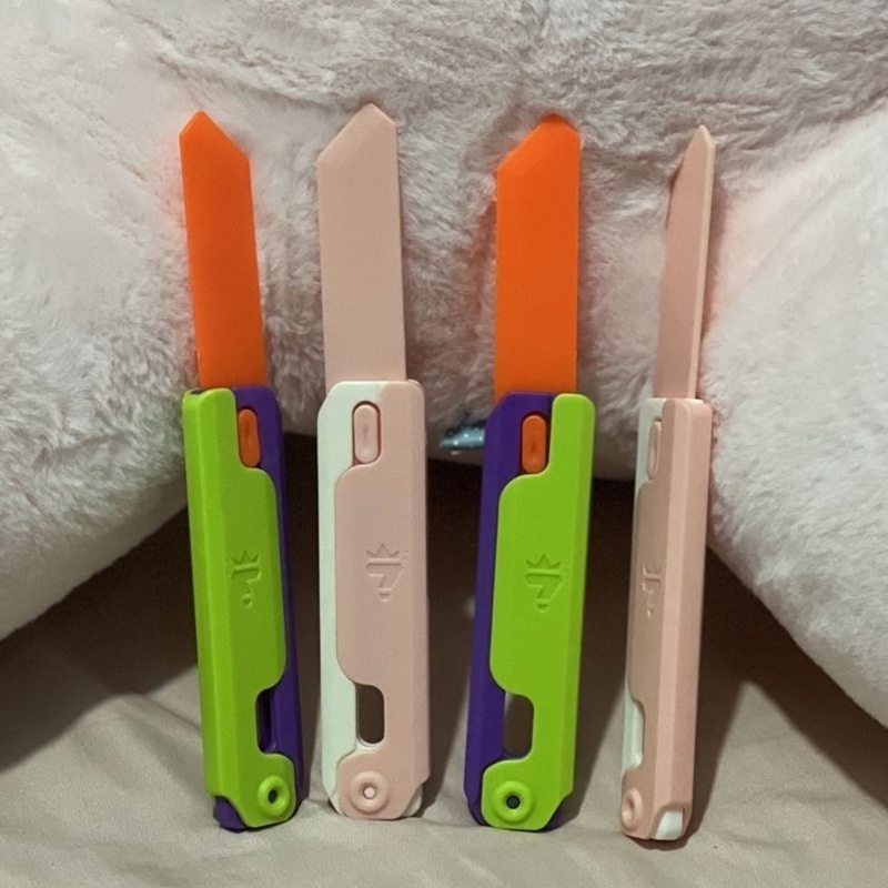 Đồ Chơi Dao Cạo 3d Dễ Thương Sáng Tạo Có Thể Thu Vào Làm Quà Tặng Sinh Nhật