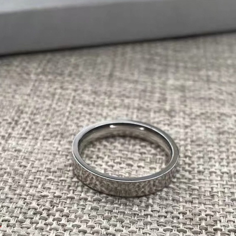 Nhẫn Kim Loại Màu Bạc Đơn Giản Cho Nam Và Nữ