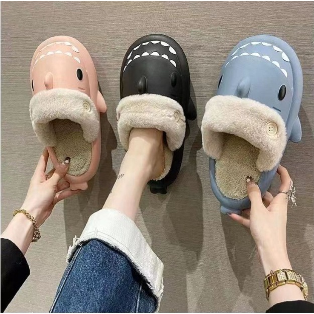 🐬Hoạt Hình Dép cotton Đi Trong Nhà Đế Dày Chống Trượt Không Thấm Nước Thời Trang Thu Đông 2023 Cho Cặp Đôi