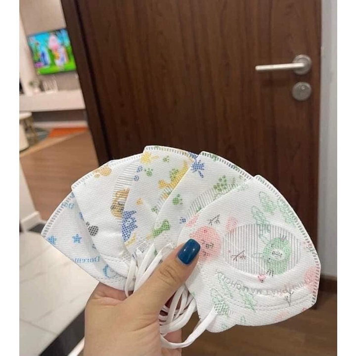 SÉT 50C KHẨU TRANG GẤU MẦM TRỒI LÁ - KHÁNG KHUẨN CHẮN GIỌT BẮN CHO BÉ 1-4 tuổi