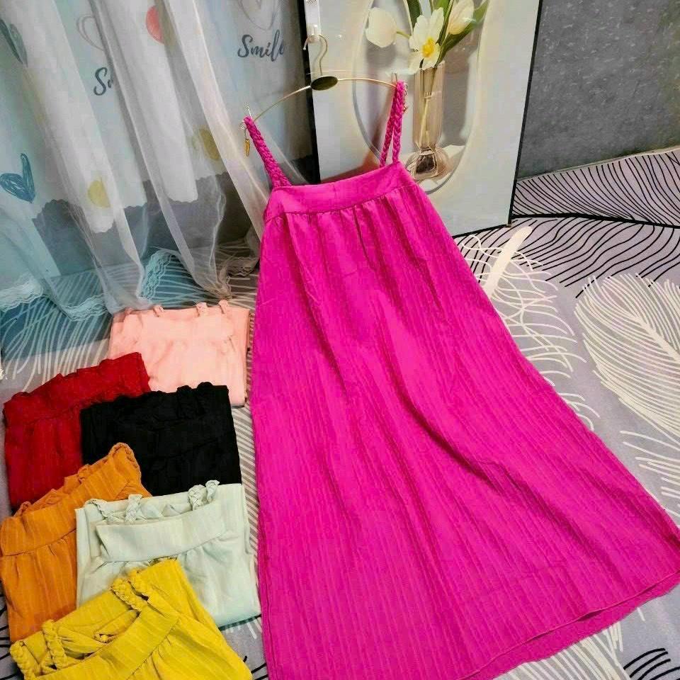 Đầm hai dây  đủ màu chất vải đũi xốp
