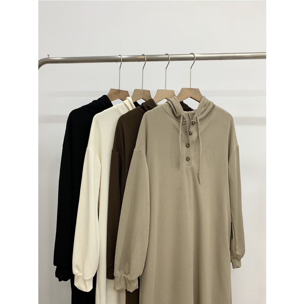 Váy Suông Nỉ Tăm Có Mũ Cúc Cổ Dáng Dài V817 SUSSTORE