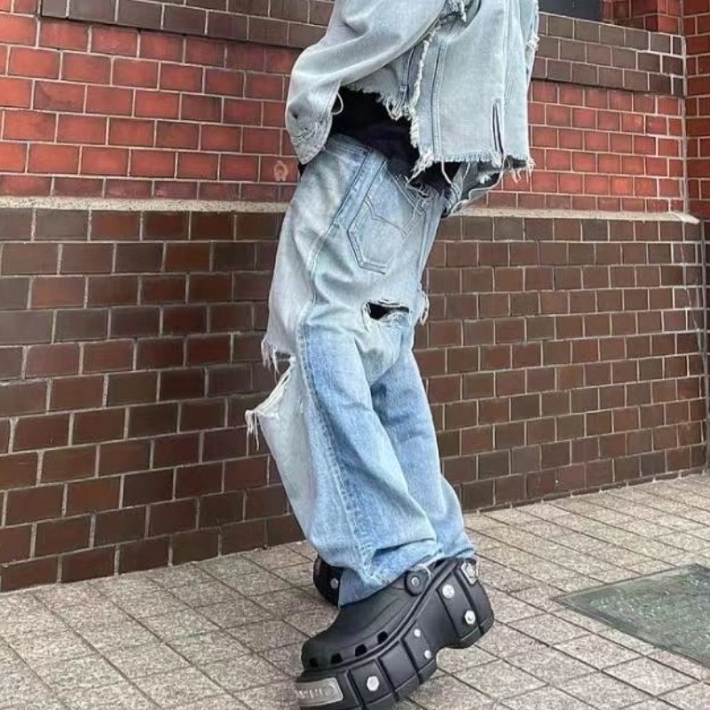 Dép Sandal Đế Dày Tăng Chiều Cao Đính Đinh Tán Thời Trang paris Mới 2023 Cho Nam Và Nữ