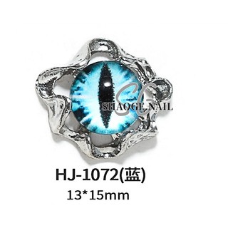 Charm nail cá tính phong cách y2k