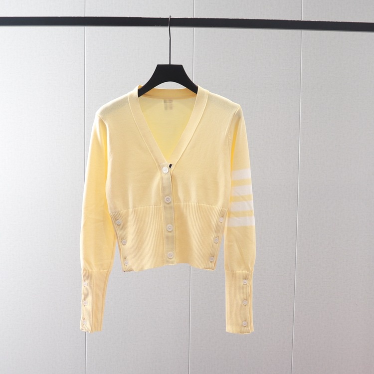 APGB thom browne 2023 Spring and Autumn New style college style sweet fashion all-match V-neck long sleeve knitted cardigan coat