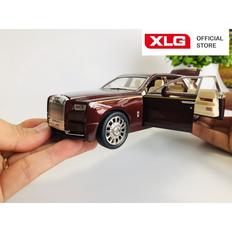 Xe mô hình Rolls Royce Phantom VIII 1:24 XLG bằng kim loại có đèn led âm thanhTặng ô tô