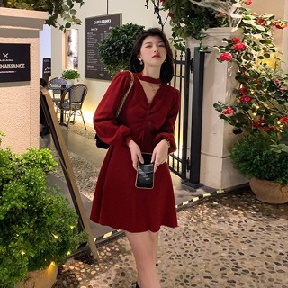  【Bess's house váy nữ sang chảnh,váy sang chảnh,váy ôm body,váy tiểu thư sang chảnh,váy suông,váy bigsize nữ,váy kiểu pháp,Váy Liền,Đầm Dệt Kim Cổ Yếm Ôm Eo Cỡ Lớn Thời Trang Thu Đông Giáng Sinh Cho Nữchân váy chữ a,váy thu đông nữ sang chảnh 