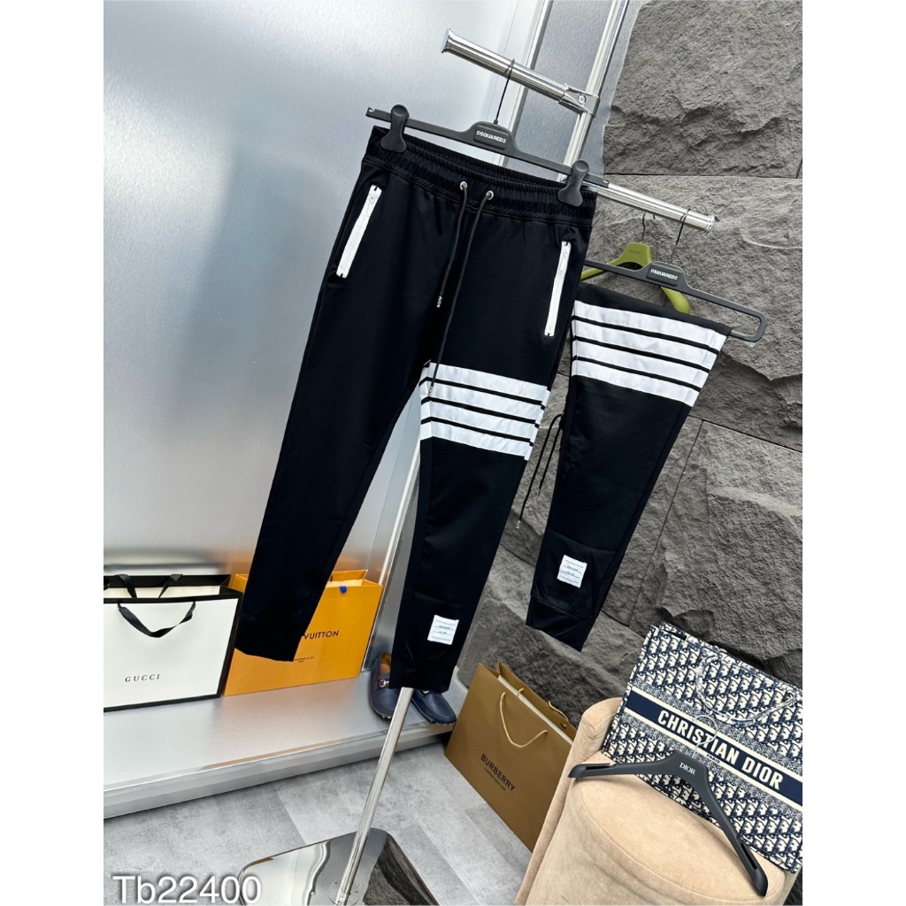 Quần jogger nam Thom Browne,G.C họa tiết kẻ sọc trắng siêu đẹp-Quần nỉ dài nam đính đá cực chất