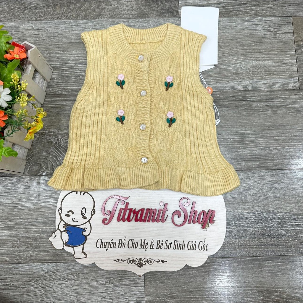 Áo gile len quảng châu đính hoa cho bé