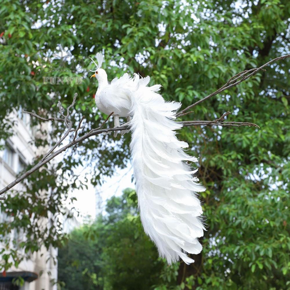 Chim Công Giả Bằng Xốp Trang Trí Đám Cưới