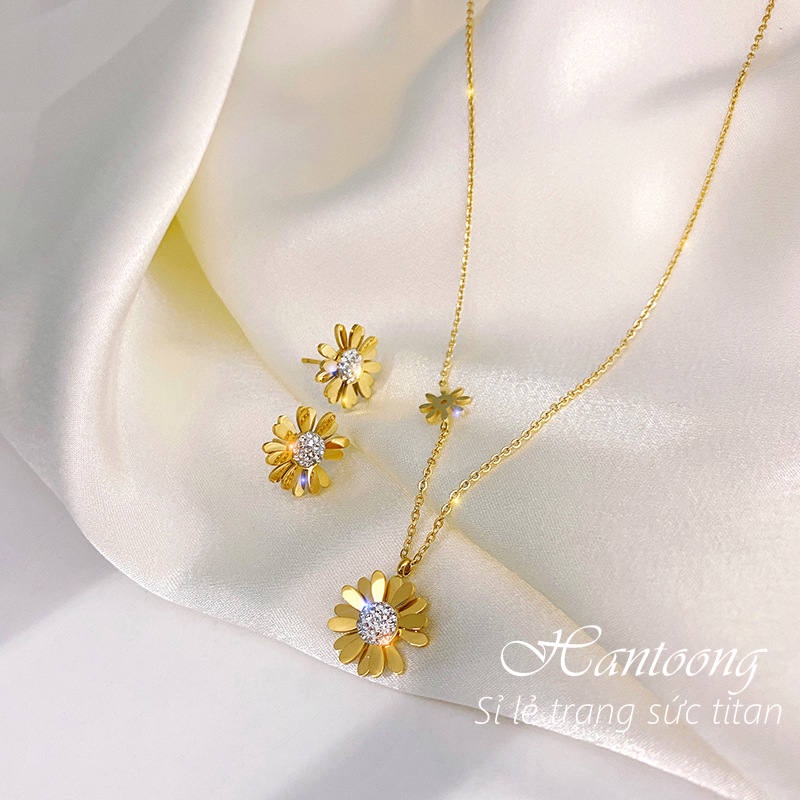 Bông tai titan nữ không gỉ hình hoa cúc nhí dễ thương phong các ins hàn quốc
