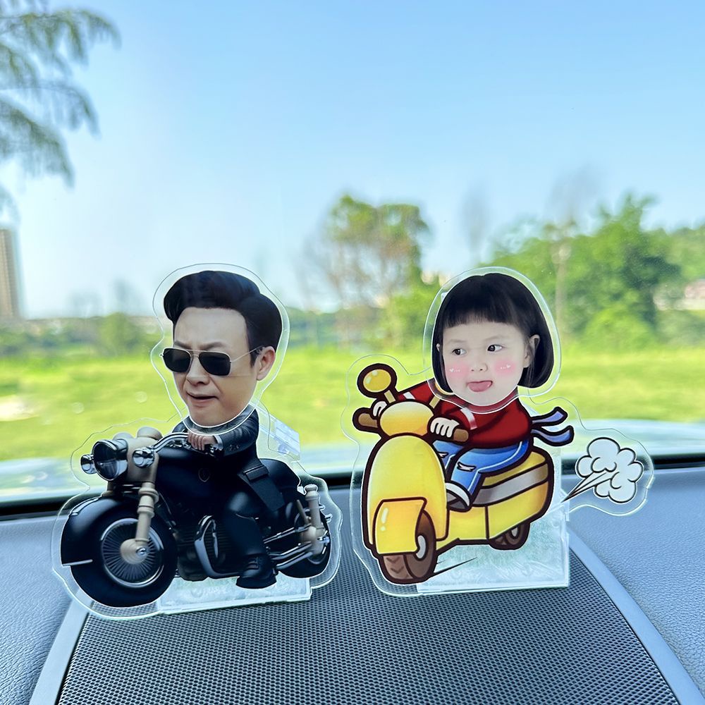 Mô hình standee lắc đầu chạy pin ghép mặt theo yêu cầu  cute làm quà tặng, trang trí ô tô, để bàn Trí Decor anime