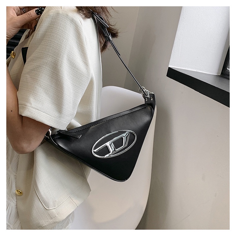 Túi Đeo JASMIN NOIR Chéo Da pu Hình Tam Giác In Chữ Cá Tính Cho Nữ