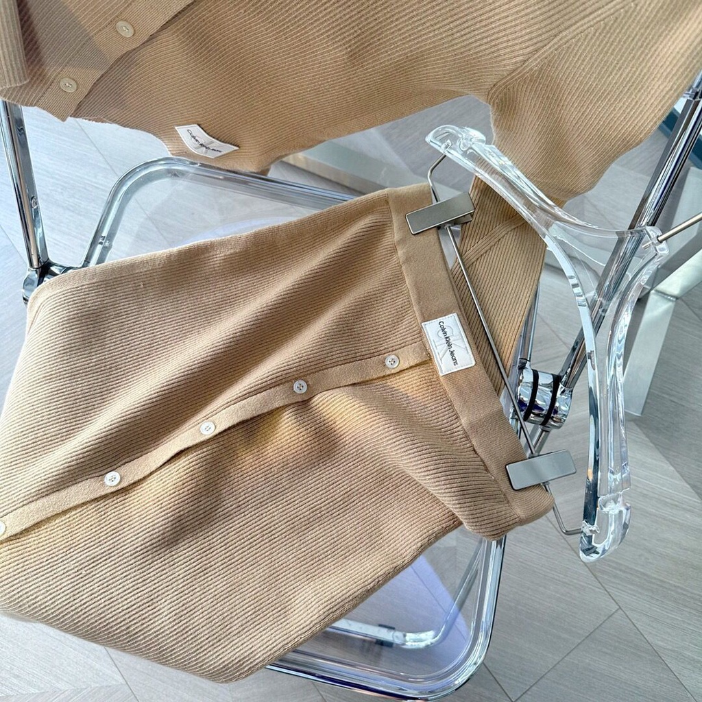 IJ4D Calvin Klein real shot 23 Spring and Autumn new texture knitted cardigan overskirt set