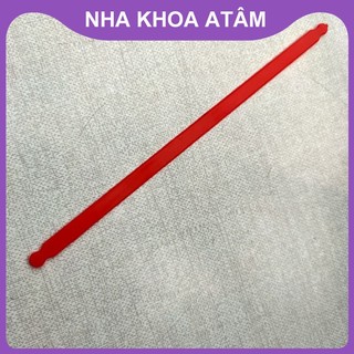 Que nạo lưỡi uốn thoải mái - Nha Khoa ATâm
