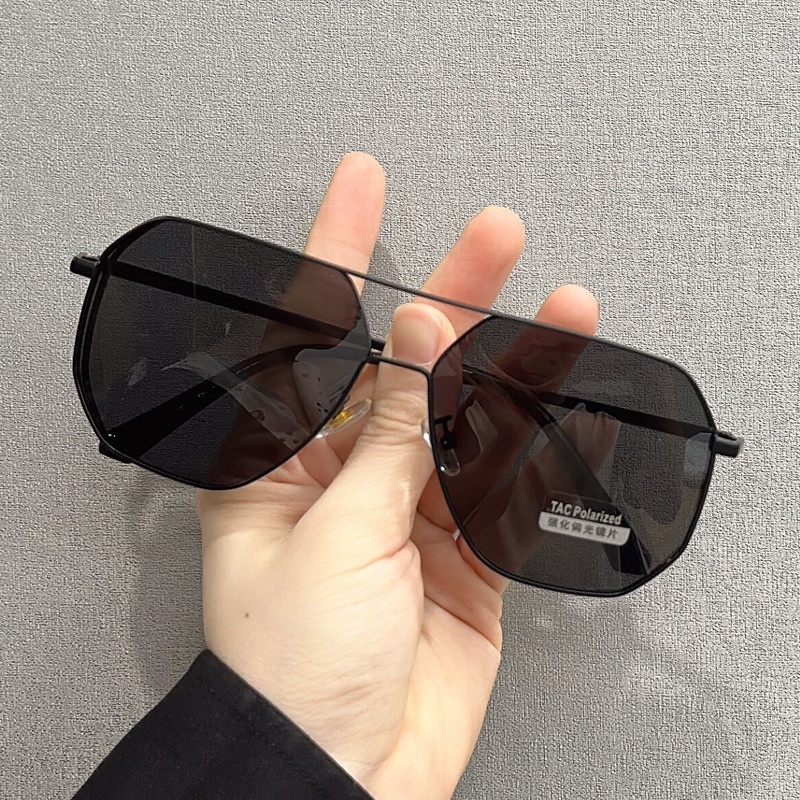 Kính Mát Chống Tia uv Có Thể Thay Đổi Màu Sắc Ngày Và Đêm Phong Cách retro Cho Nam Và Nữ