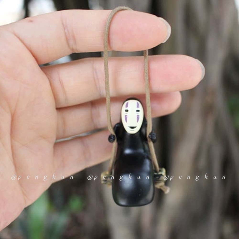 Mặt Dây Chuyền Hình Vô Diện Cho Gương Chiếu Hậu Xe Hơi