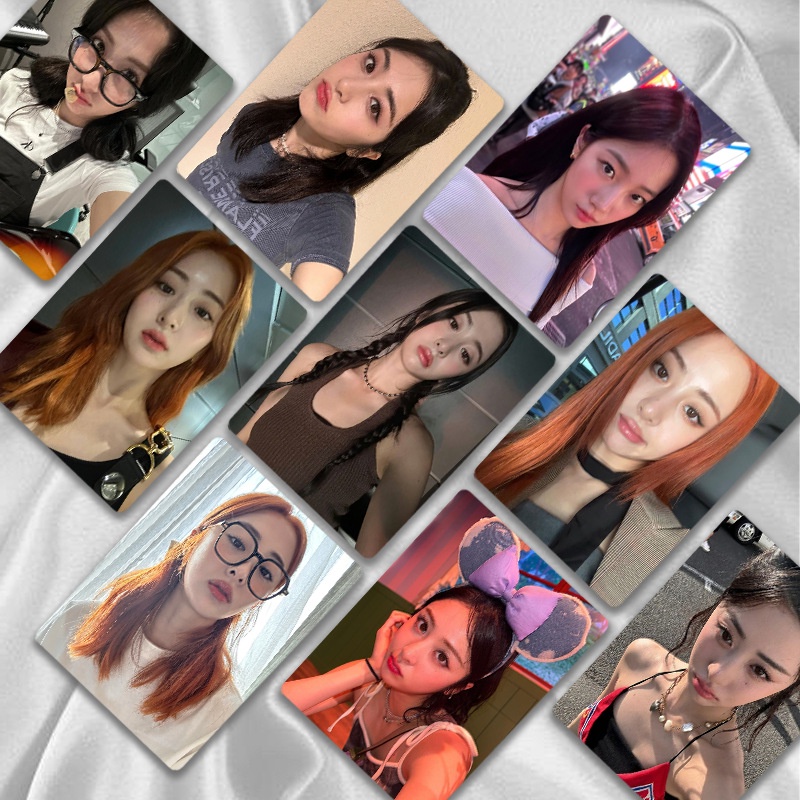 LE SSERAFIM Huh Yunjin Flash Laser Photocard Lomo Card