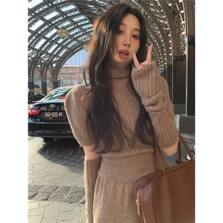 Bộ Áo Sweater Cổ Cao Ôm Dáng Phối Chân Váy Dài Thời Trang Cho Nữ