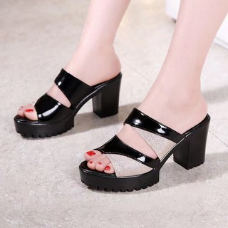 Giày Sandal Nữ Đế Xuồng Thời Trang
